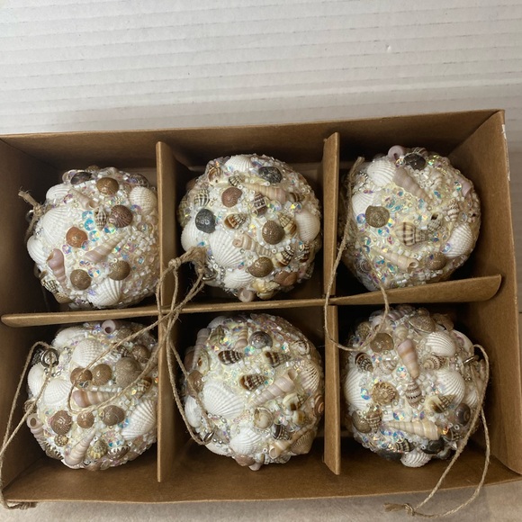 Tommy Bahama Other - Tommy Bahama White Beige Beaded Sea Shell Ornaments Set of 6 Coastal Christmas